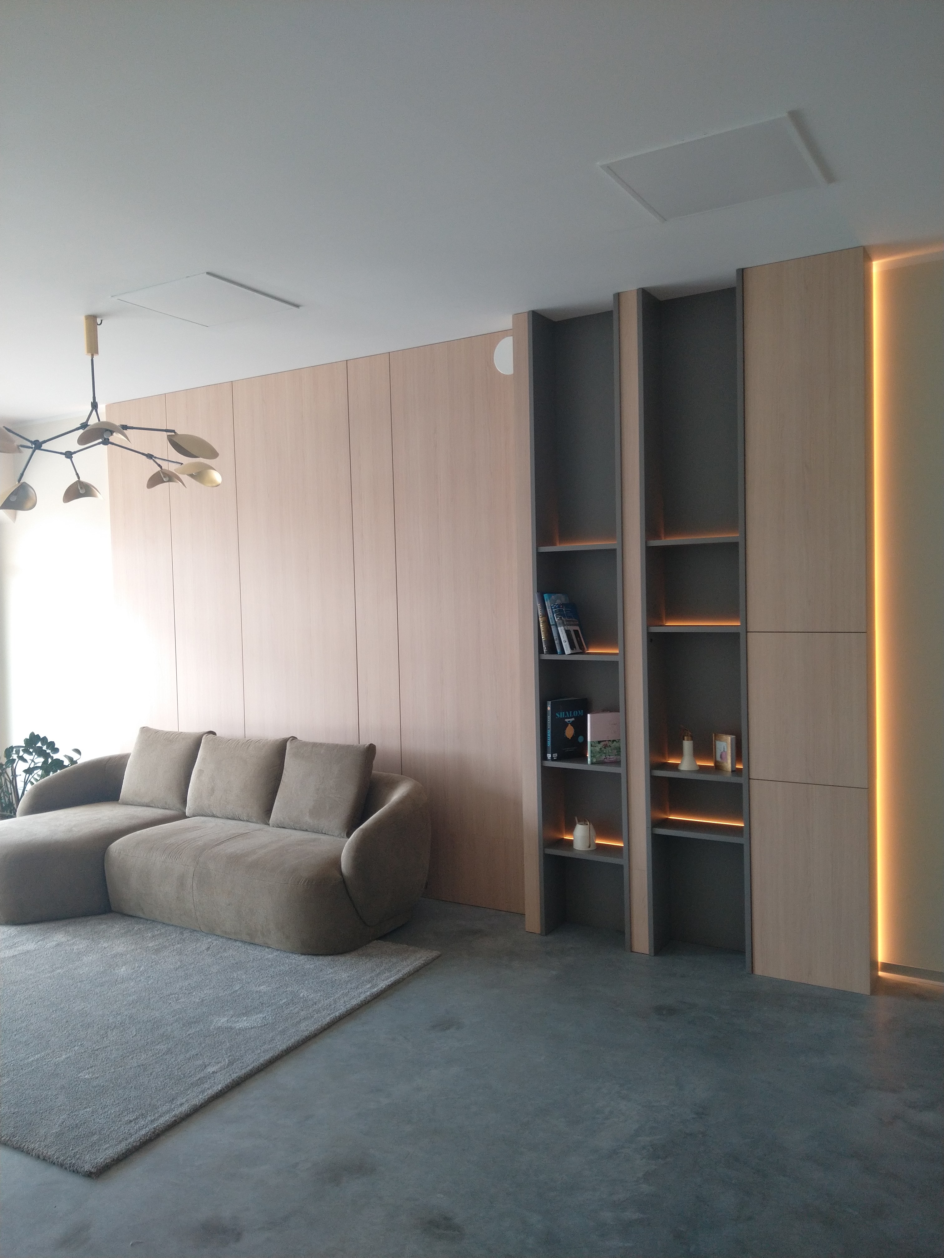 “Ātrā patēriņa” mēbeles VS mēbeles pēc individuāla pasūtījuma. Ko izvēlēties savām mājām? - Darbu piemēri Nr.1